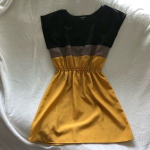 My Michelle casual dress size small